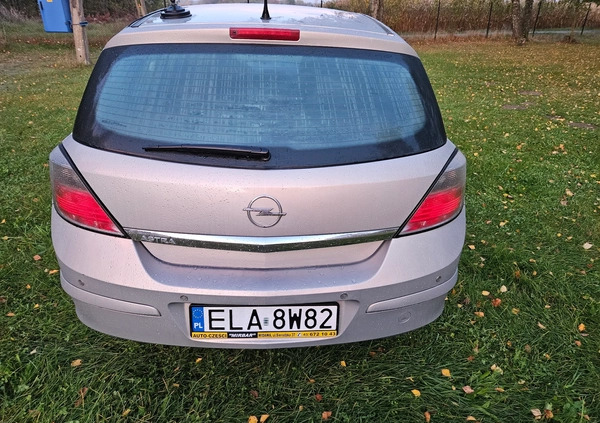 Opel Astra cena 15000 przebieg: 258000, rok produkcji 2009 z Mikołajki małe 56